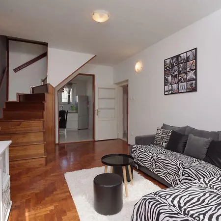 Apartamento Mirjana *