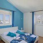 Mirjana Apartment *